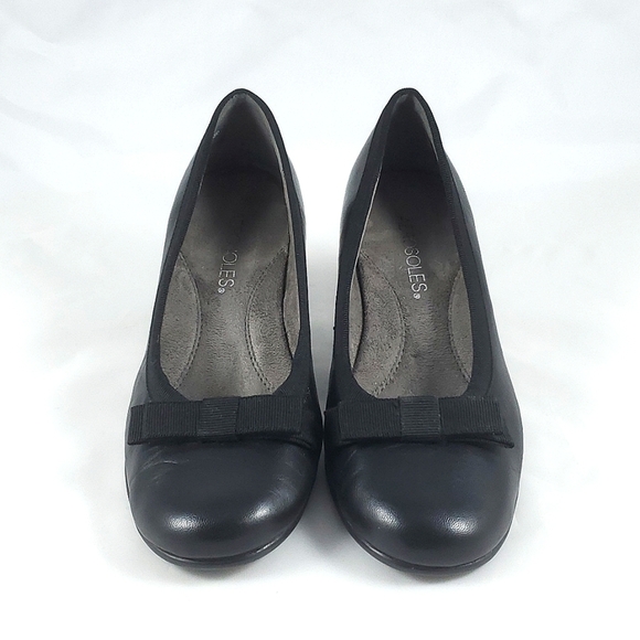 Aerosoles Playhouse Black Leather Bow Round Toe Pumps 2.5" Heels - Picture 4 of 15